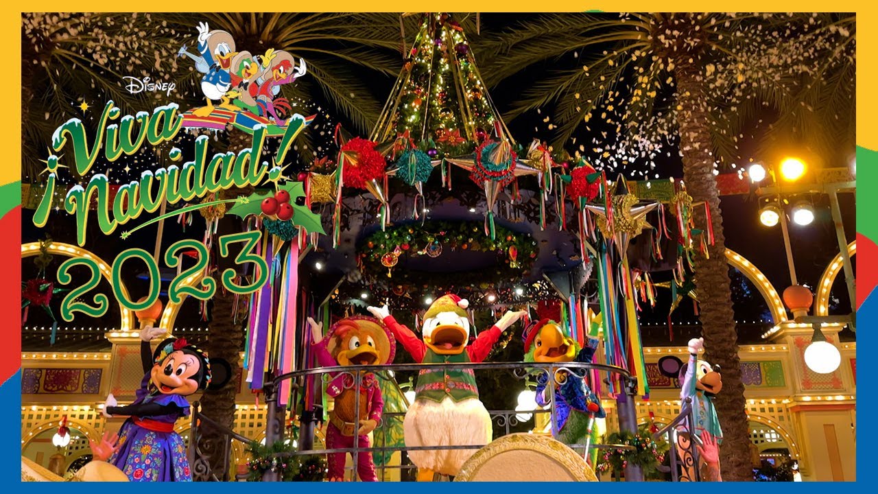 Disney Viva Navidad! Street Party | Disney California Adventure 2023