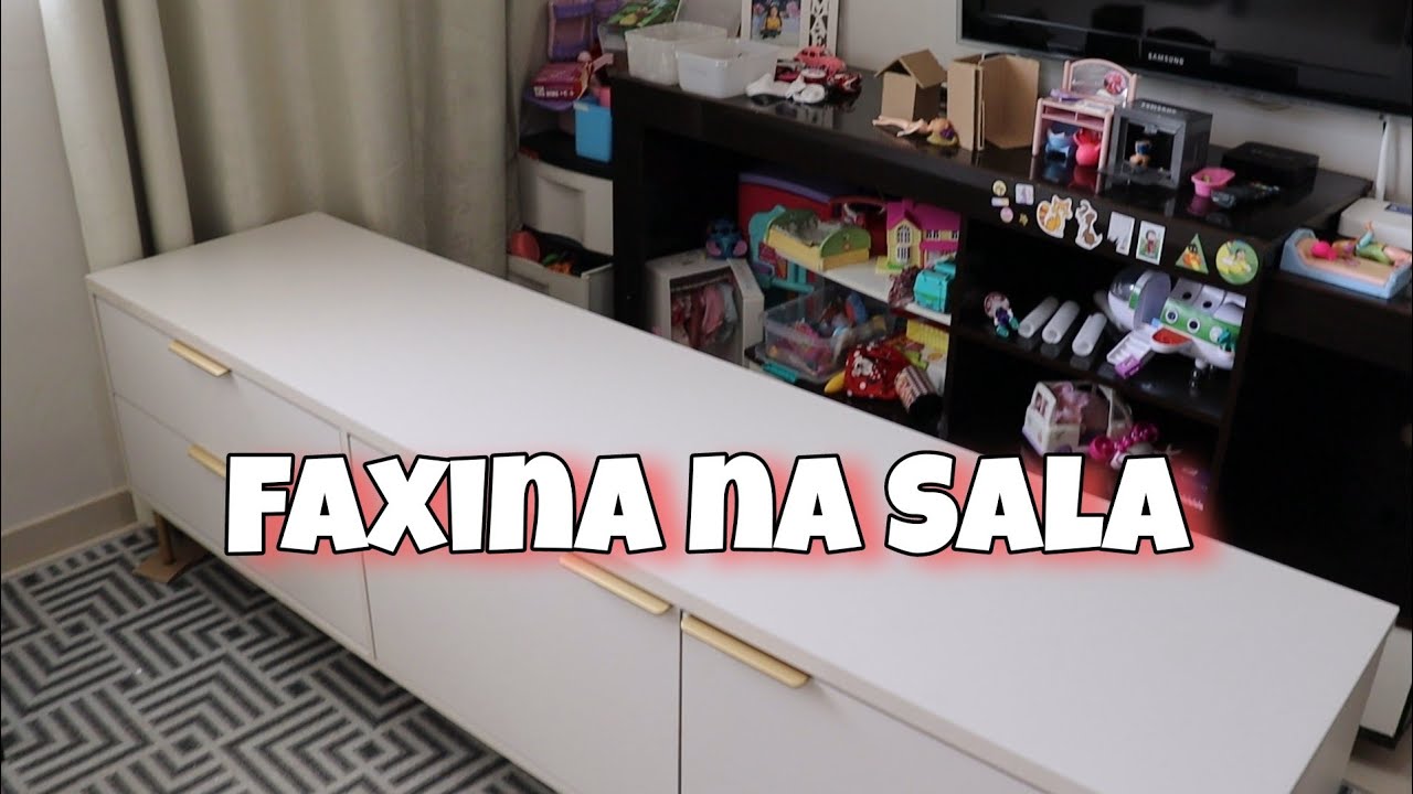 FAXINA NA SALA