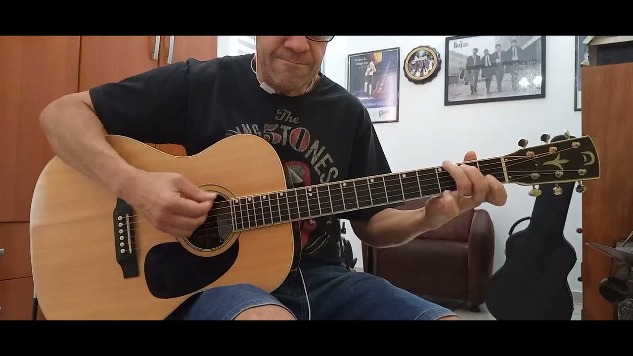 Yellow Submarine Song by The Beatles #yellowsubmarine #acouguitar #johnlennon #paulmccartney #guitar