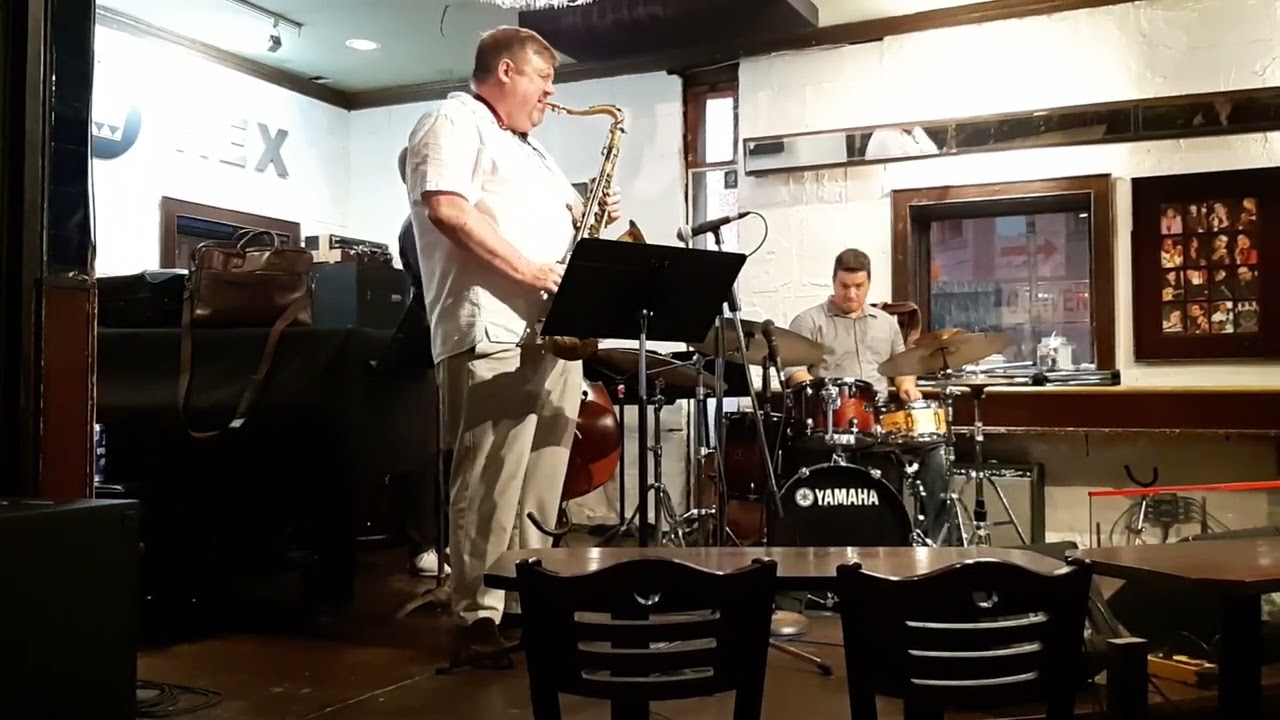 This is jazz, baby / Rex Hotel Jazz Blues Bar / Toronto