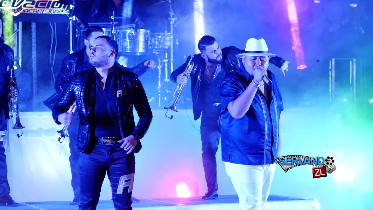 Banda Renovacion Ft. Jesus Chairez - Como Un Lobo En La Ciudad (En Vivo 2017)