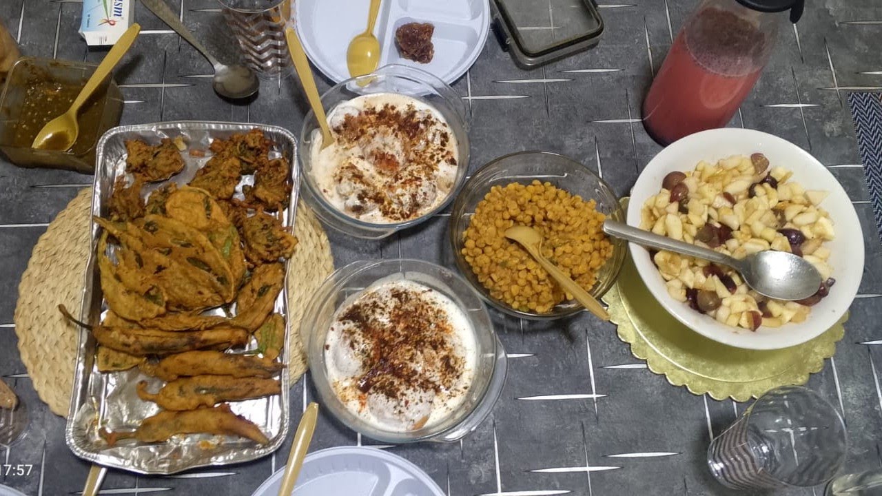 18th Iftari Alhamdulla ❤️💕 Fozia Moin Foods 👍 Nani's Recipe now in RIYADH 💐🌹