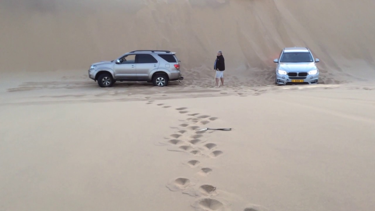 BMW X5 in Langstrand Dunes