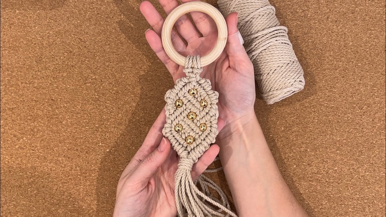 Celtic Macramé Knot – Turn on subtitles!
