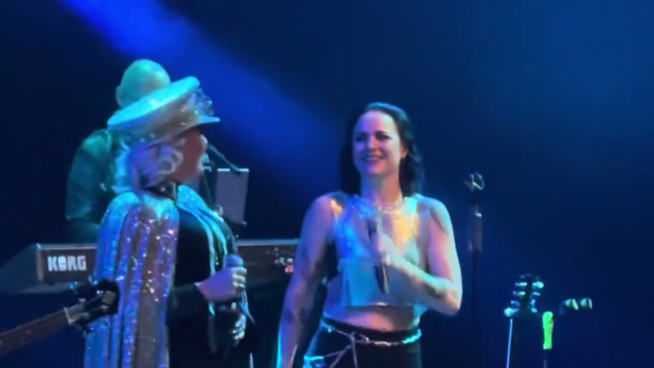 Kim Wilde (& Scarlett Wilde) - Love Is Love (Closer Tour, 2025)