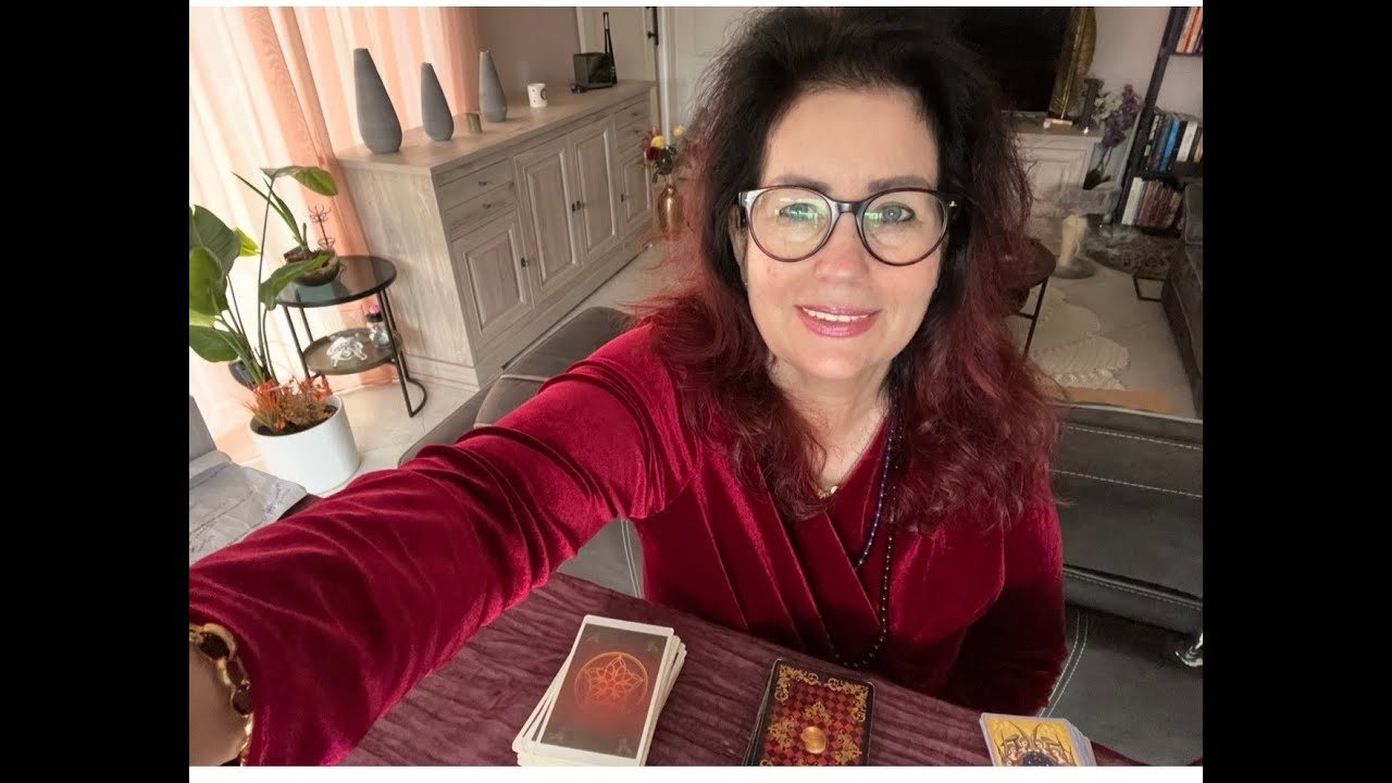 Quais sao os Pensamentos, os verdadeiros Sentimentos e as atitudes da Pessoa amada com rel a vc.💎🌞🌝🌟