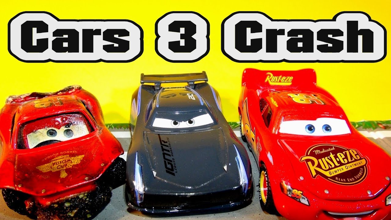 Lightning McQueen Cars 3 Crash , What Caused the Crash in Cars 3 with Jackson Storm 🚗