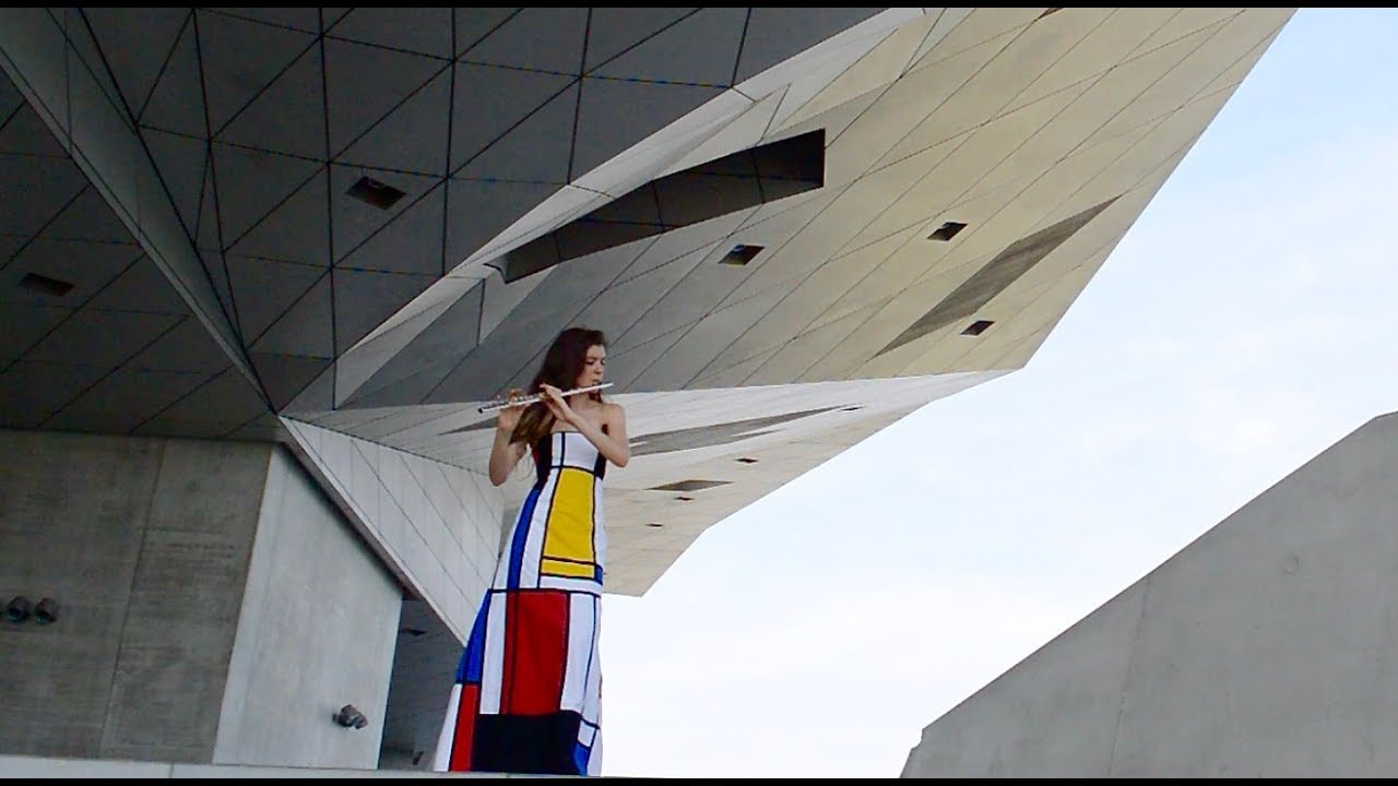 CIRCUMAMBULATION - for solo flute - Yan Maresz - Daniela Mars