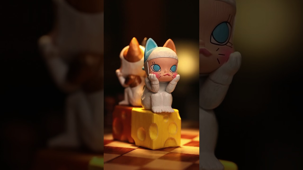 ♟️Play chess with Molly Anniversary Statues Classical Retro Series.