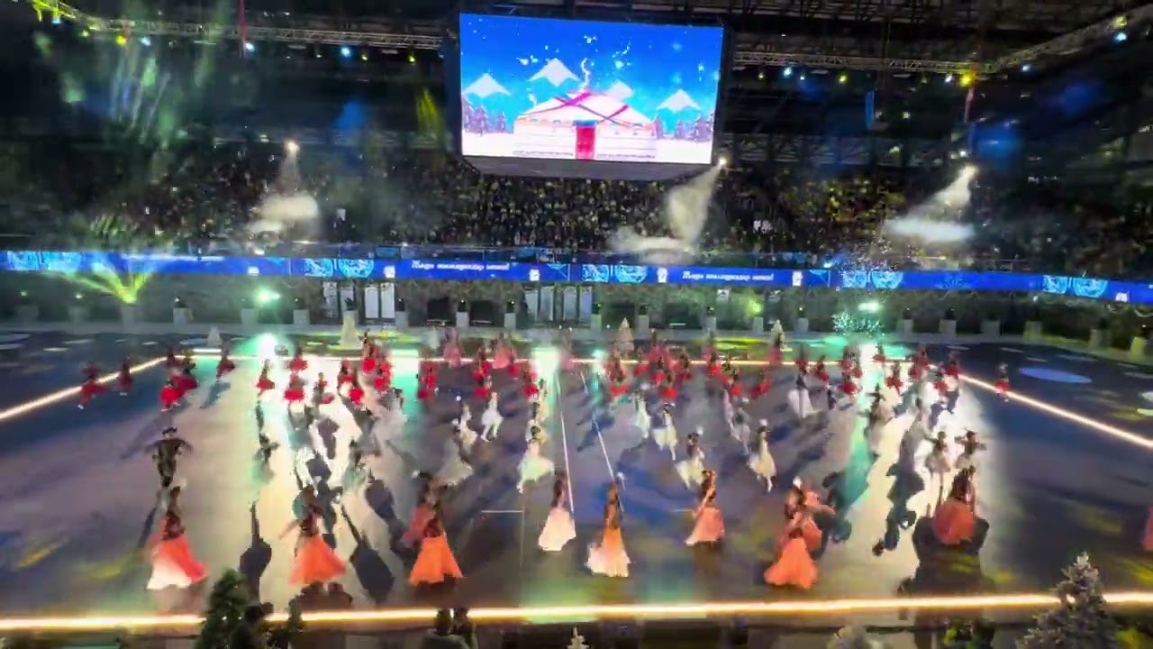 Шаттык на Мэровской ёлке 2026 🤩🎄❤️‍🔥 Любимый танец ЮРТА😍🥰🥹