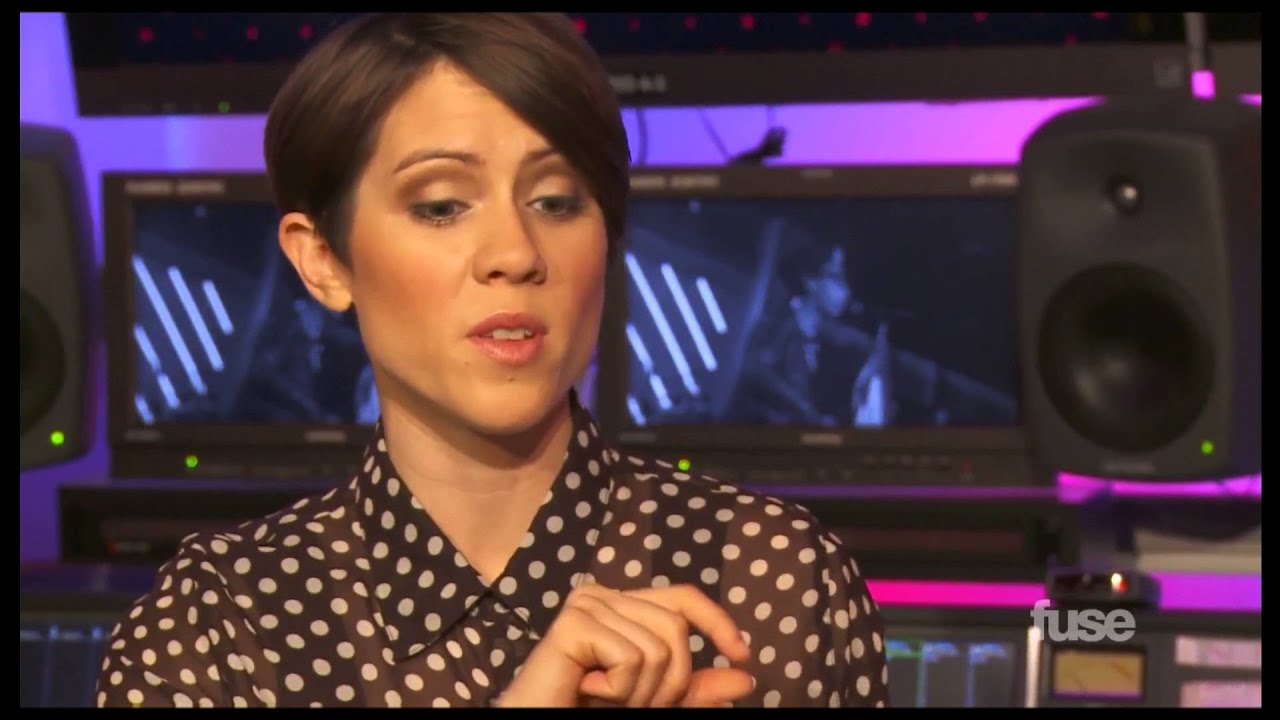 Tegan and Sara's Reply to Fan Letters: You're Awesome!