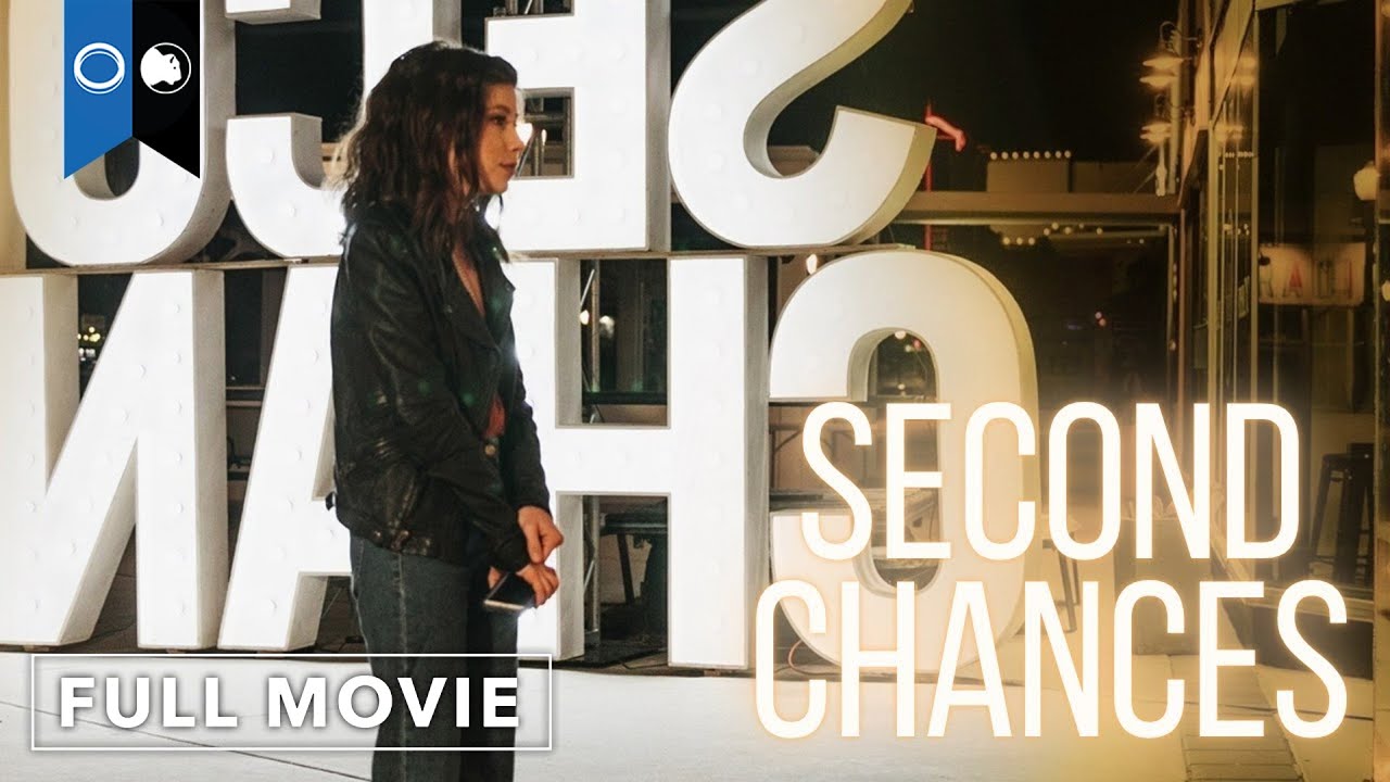Thrift Store Worker Finds Love Note & Tries to Reunite The Couple! | Second Chances