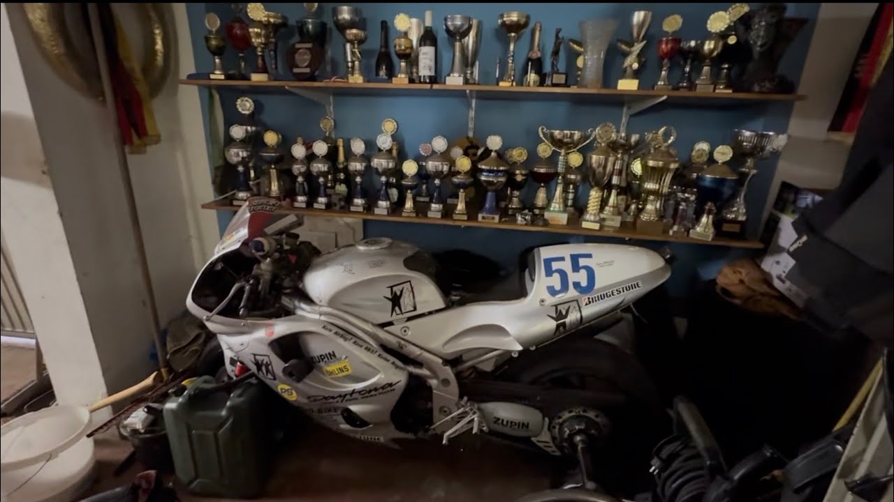 Zeig mal deine Werkstatt 7, geheime Superbikebox Sammlung und deren Geschichten  1/2