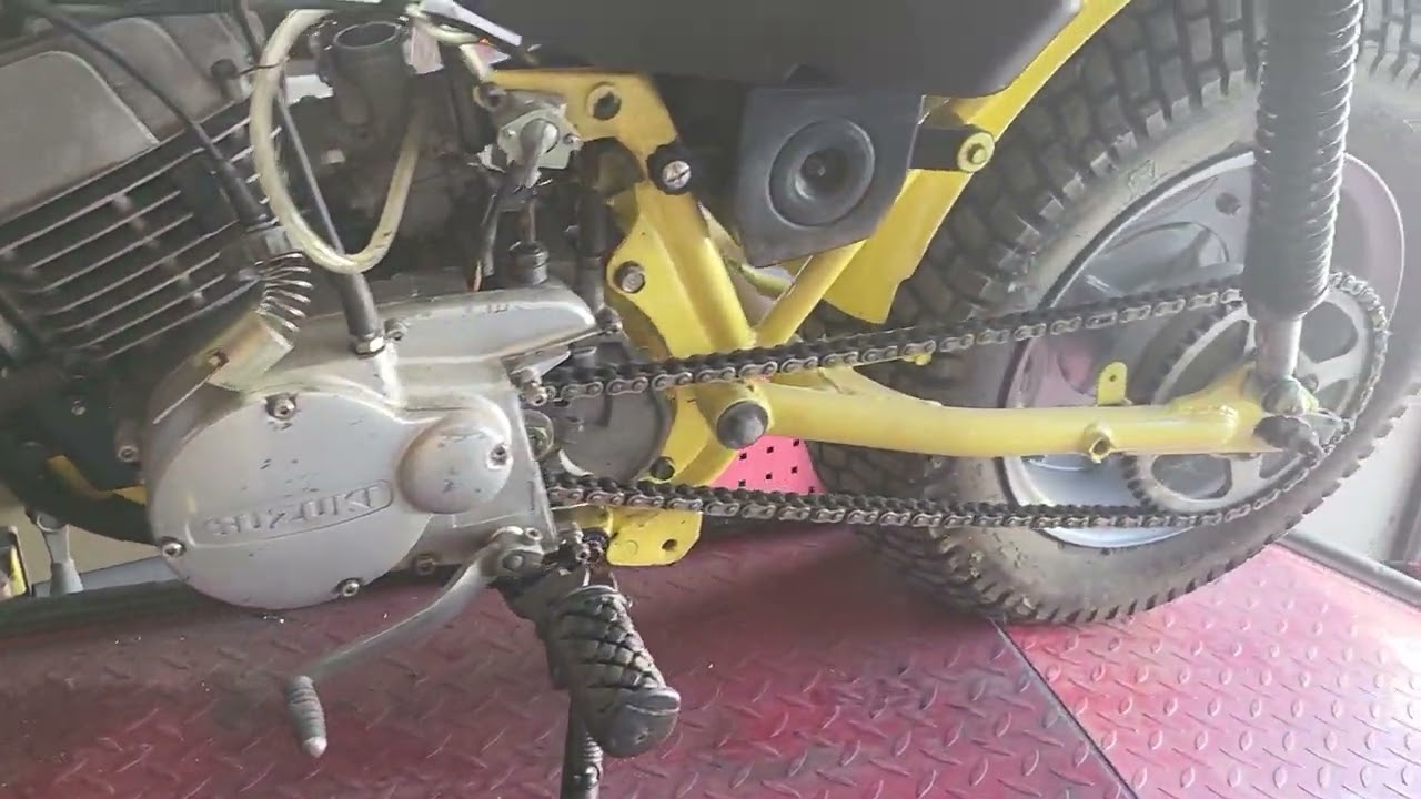 Suzuki vanvan 125 client l'atelier 84 cyclos France Vaucluse