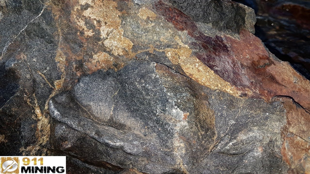 Prospecting - Found Platinum, Palladium, Gold & Silver Sulfide Viens