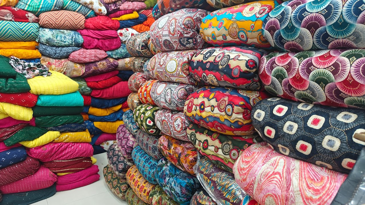 रियोंन प्रिंट फॉयल के साथ ।। थान का माल बहुत हसिन रेट के साथ #cheapestfabric #offer 