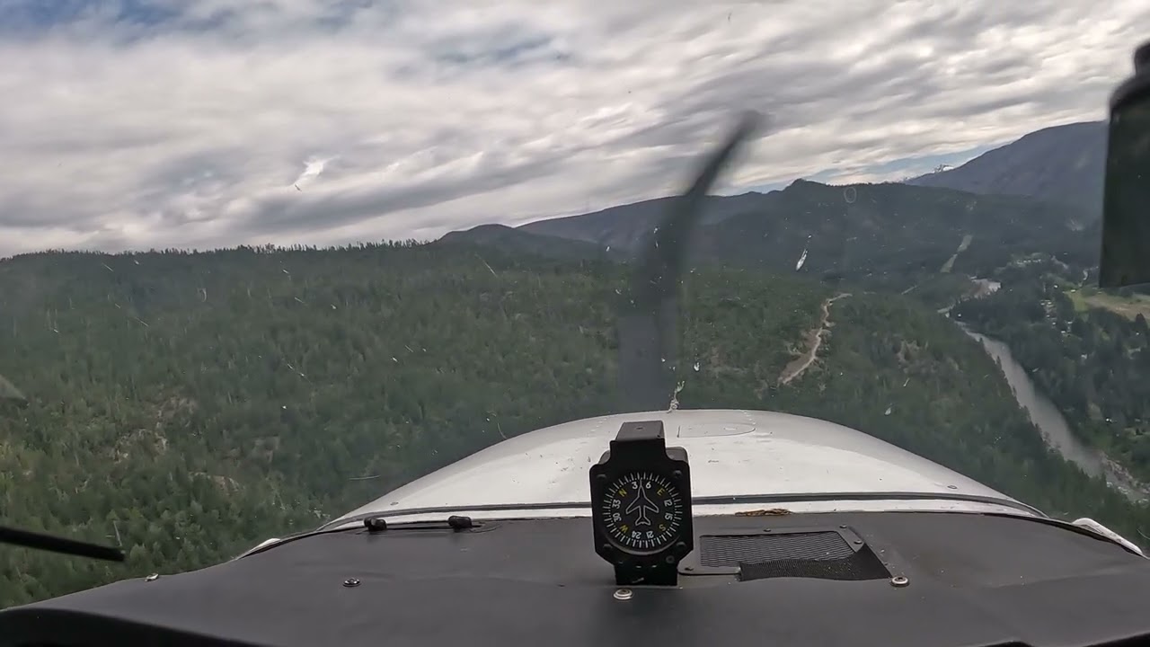My first landings at my hometown airport Gasquet Ca. One full loop on the traffic pattern.