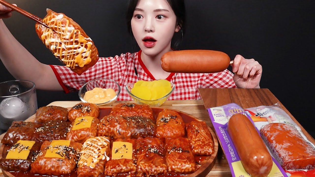 SUB)요청폭발! 불닭쌈 먹방🔥 팽이버섯쌈 짜장불닭볶음면에 편의점 신상 대왕소세지까지 치즈소스에 푹 찍어먹기✨ Buldak Rice Paper Mukbang Asmr