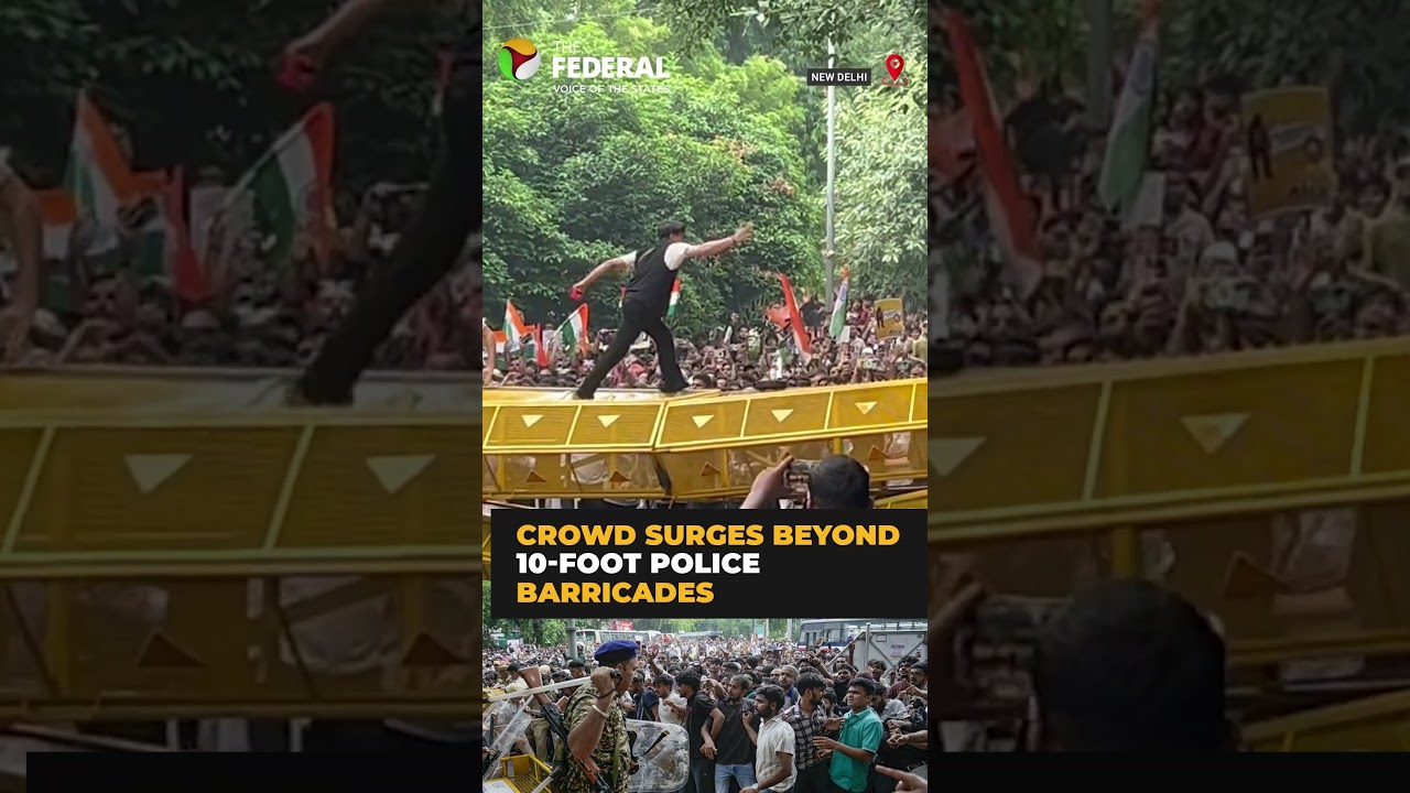 Huge crowd overwhelms barricades during CJP protest | #shorts