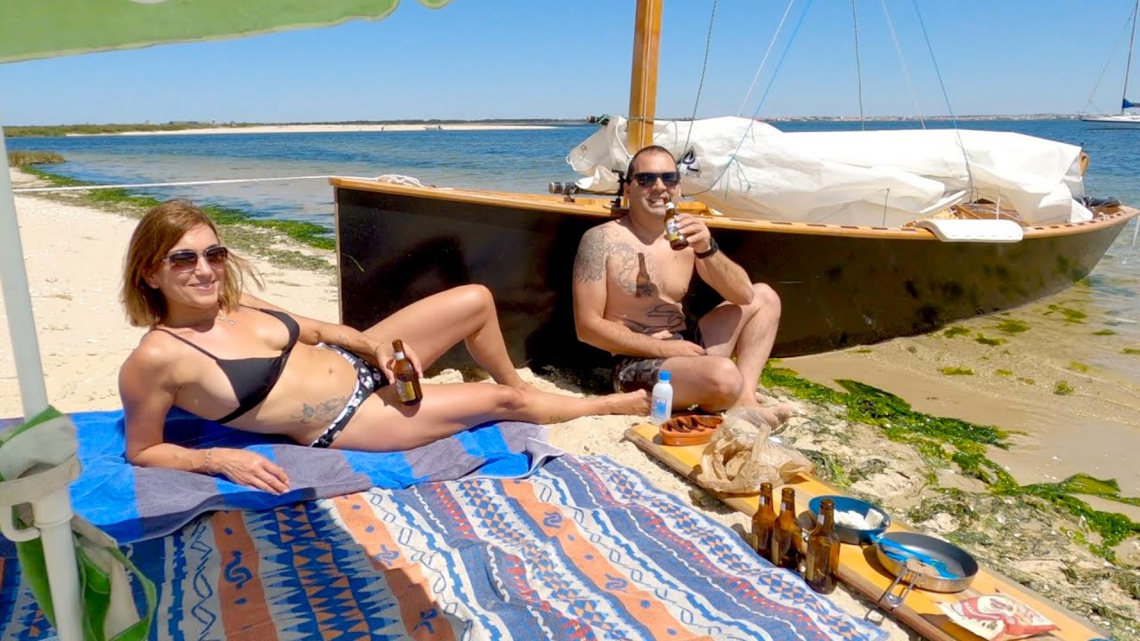 The Perfect Summer Escape: Dinghy Sailing & Beach BBQ