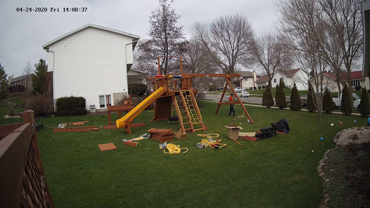 Rainbow Play Systems swingset installed in 1 minute (time lapse)
