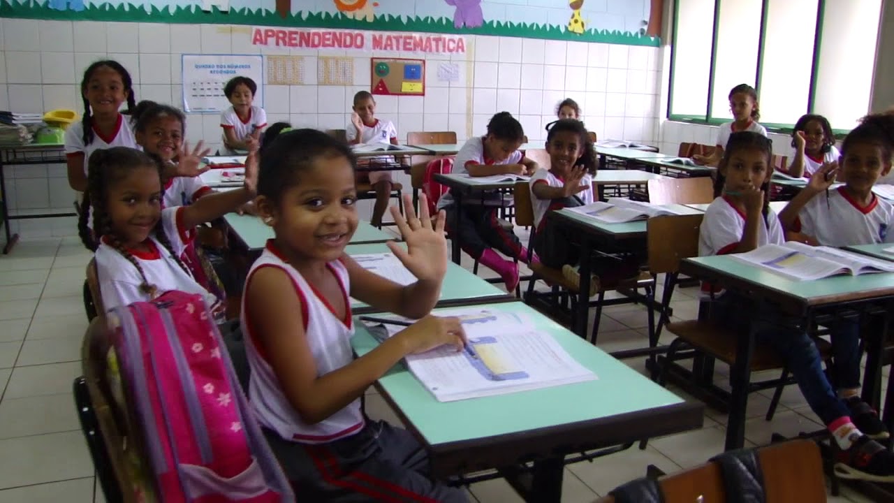 ESCOLA VIVA - CAIC