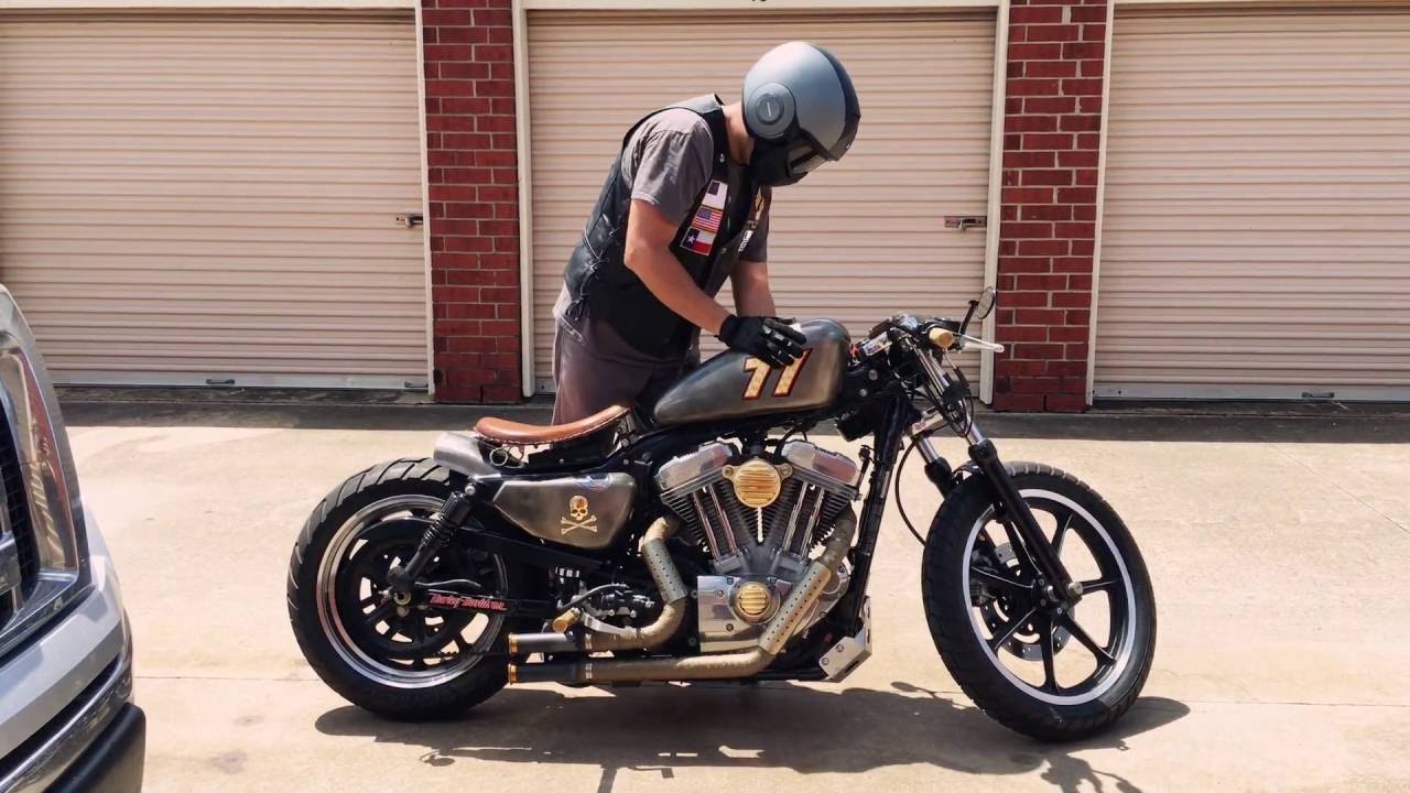 Harley Davidson cafe / bobber