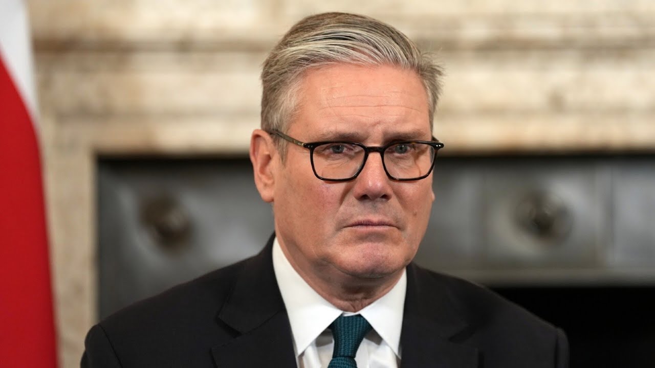 &lsquo;He&rsquo;s an embarrassment to the world&rsquo;: Starmer brutally eviscerated over disastrous Iran response