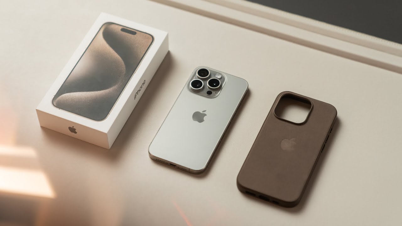 แกะกล่อง iPhone 15 Pro! Titanium มันเบาลงจริง ๆ ด้วย
