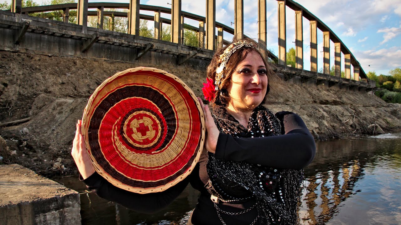Maria Levitan - ATS with basket @ Virtual Roma Tribal Meeting 2020