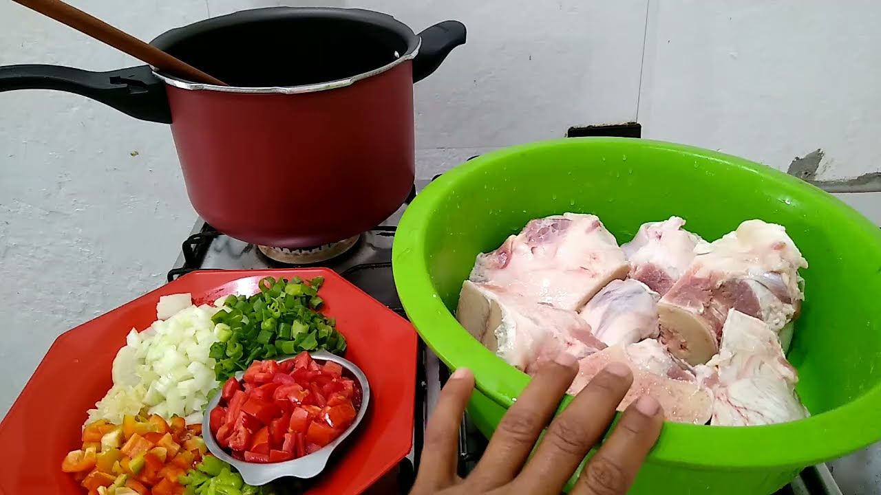 fiz uma bela e deliciosa sopa de osso de boi ,vejam só @plantas dos sonhos
