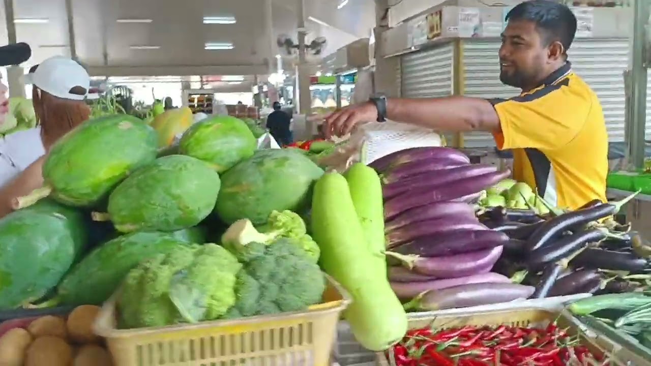 ব্রুনাইয়ের হাট বাজার 🥦🧄🧅🍆🥕🌽🌶️🥒🥬🥥🍐🍉।  Brunei vegetables market 🇧🇳🇧🇳🇧🇳🇧🇳🇧🇳🇧🇳