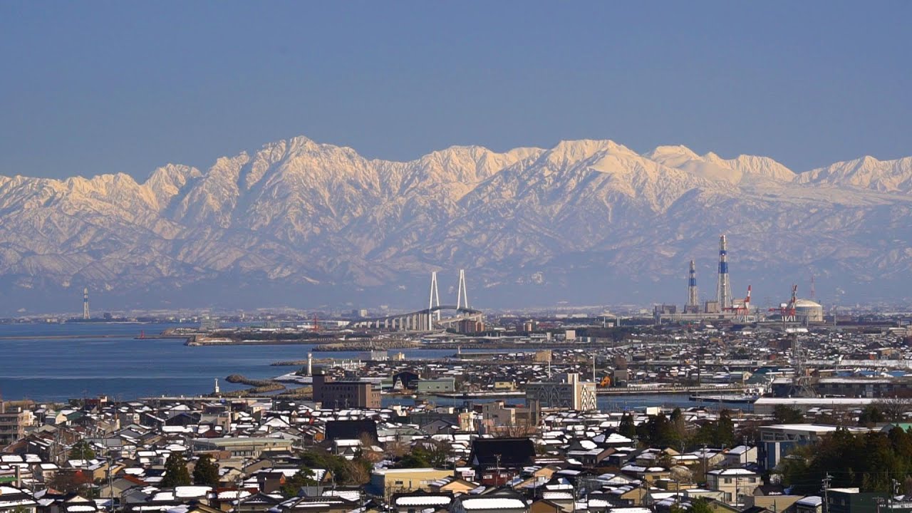 富山癒しの風景シリーズ【伏木・気多神社から望む立山連峰】（高岡市）