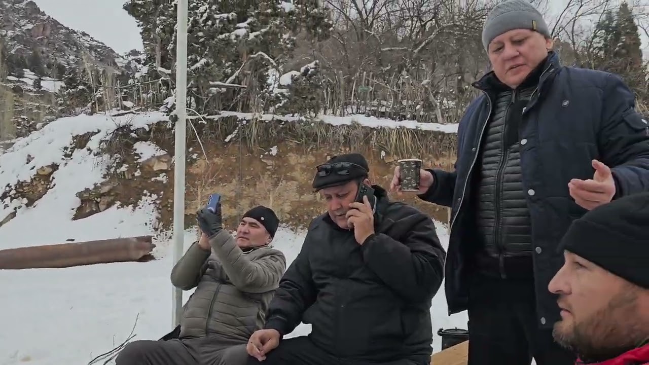 Эй, что там? Давно не виделись. Звони друзьям. Горы Песня ИИ-КАВЕР-ВЕРСИЯ  