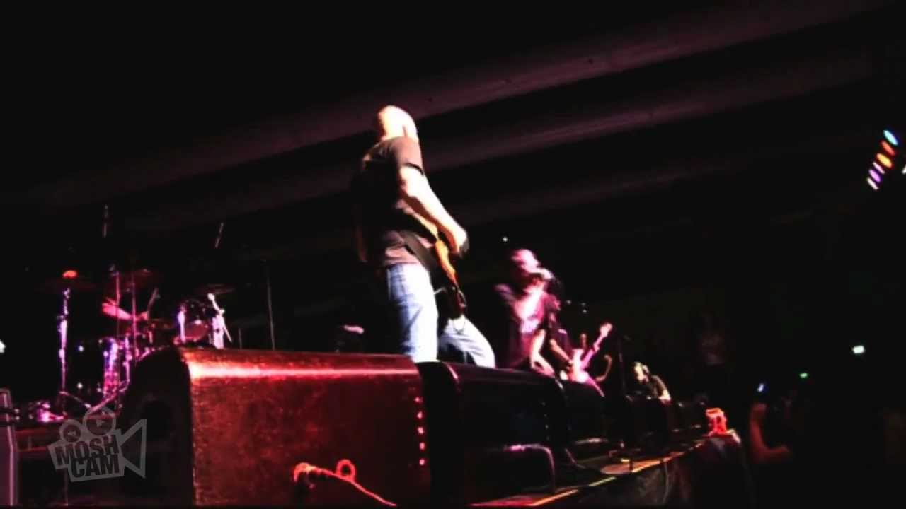 Descendents - Nothing With You (Live in Sydney) | Moshcam