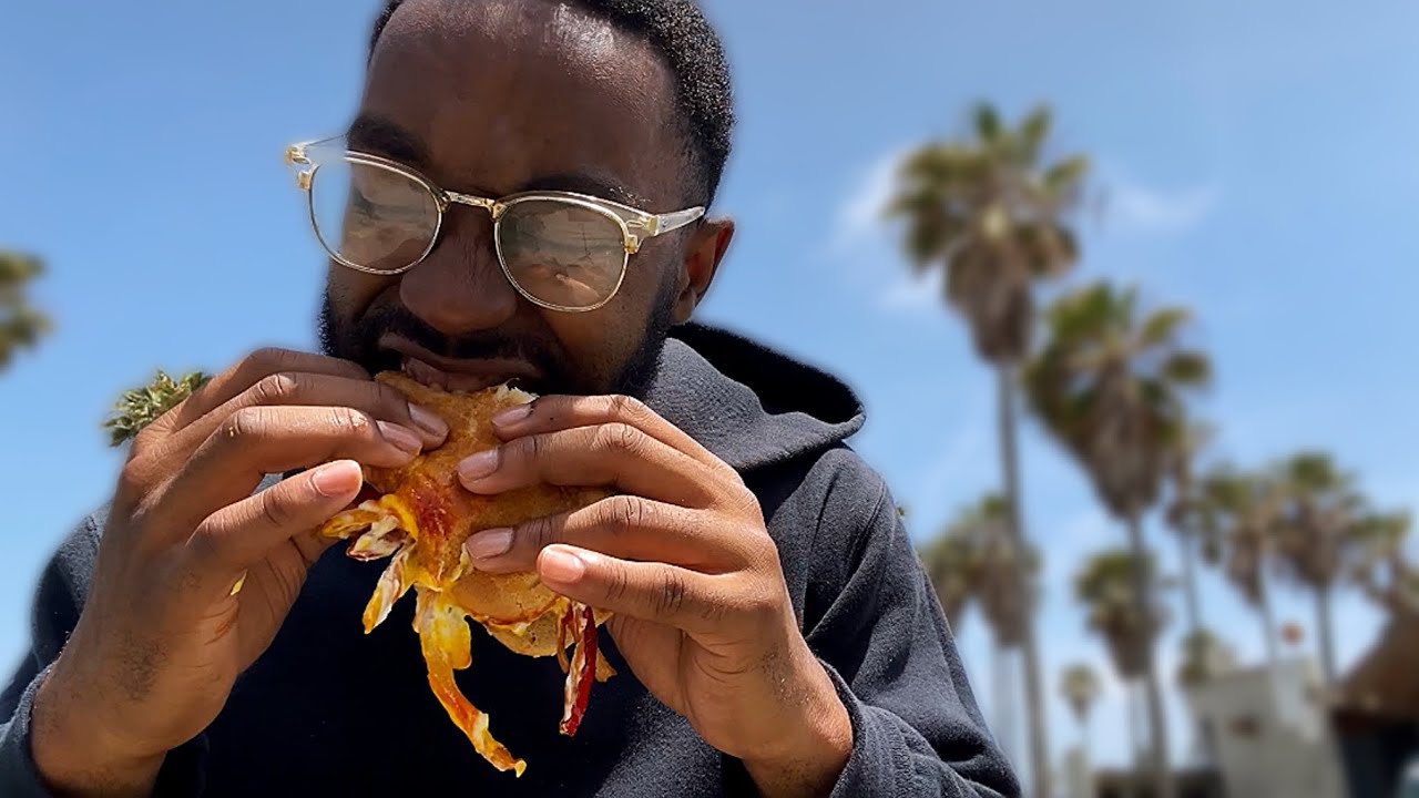 trying VENICE BEACH FOOD