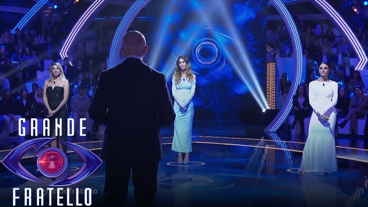 Grande Fratello - Alfonso Signorini: "Cosa scegliete tra amore e gioco?"