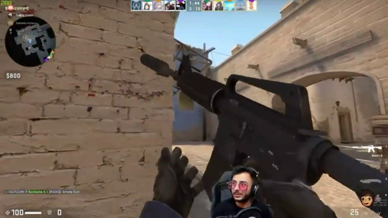 A girl propose carryminati on live stream