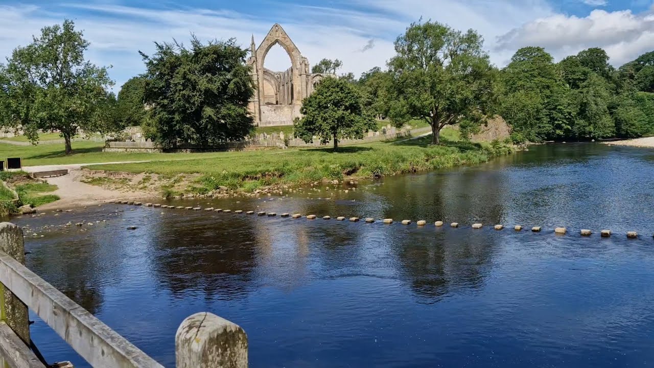 Bolton Abbey and Stepping Stones, Skipton, Yorkshire Dales, England (Nature & Travel)