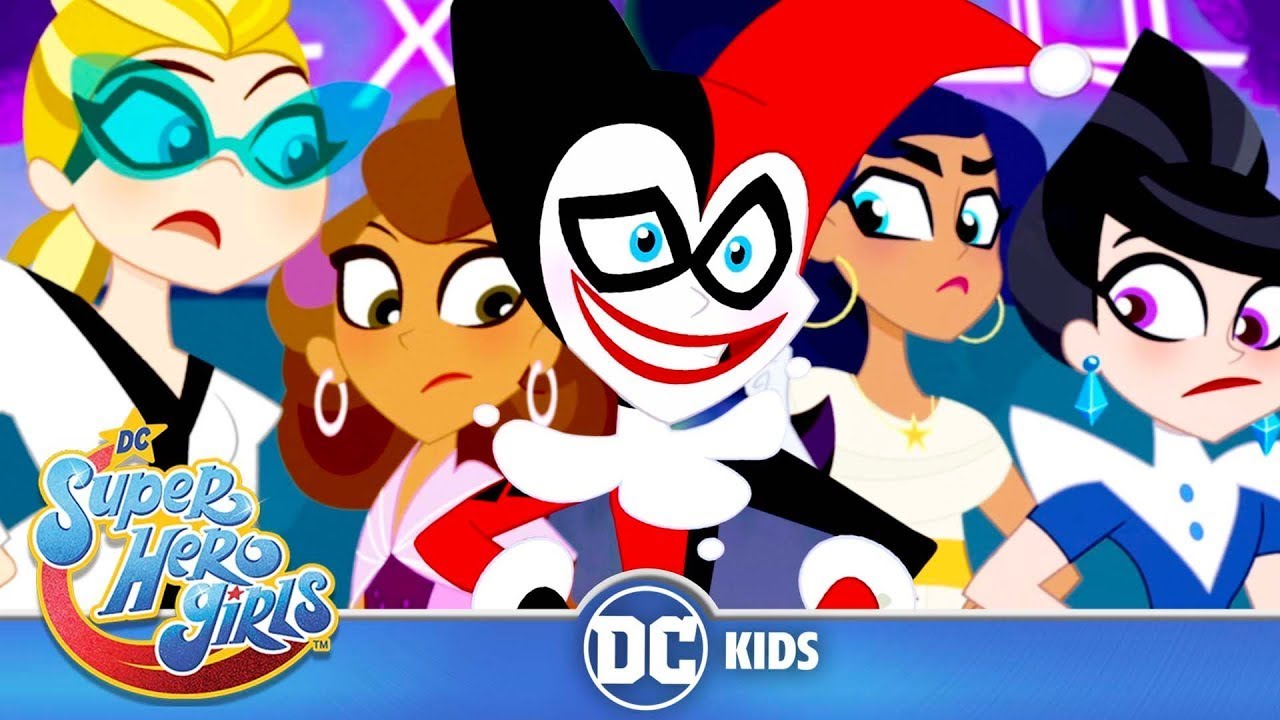 DC Super Hero Girls in Italiano 🇮🇹 | Tempo di festa 💃  DC Kids