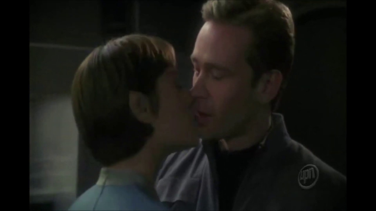 He stopped loving her today   - Trip & T'pol (Similitude)