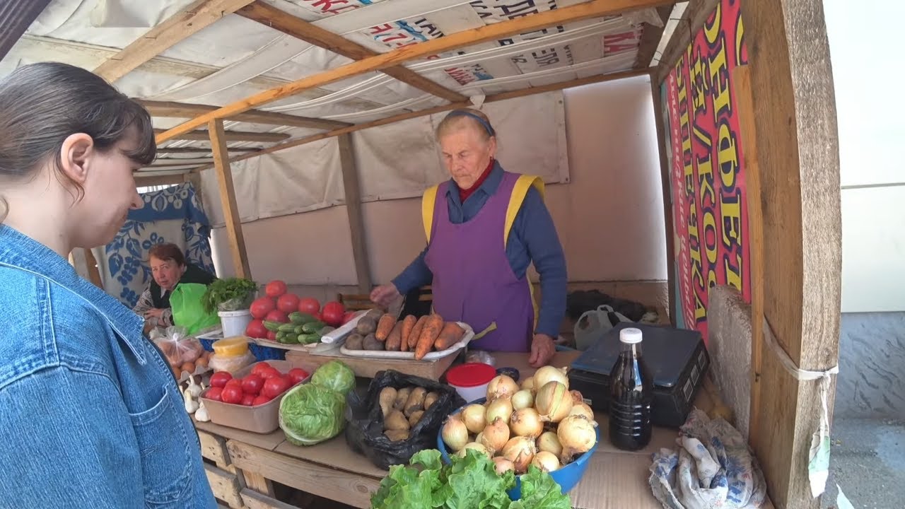 В школу за вещами и покупки продуктов