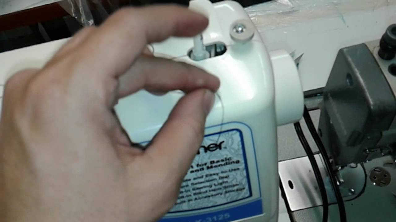 Como llenar el carrete de hilo en tu maquina de coser ( BIEN DEVANADO )