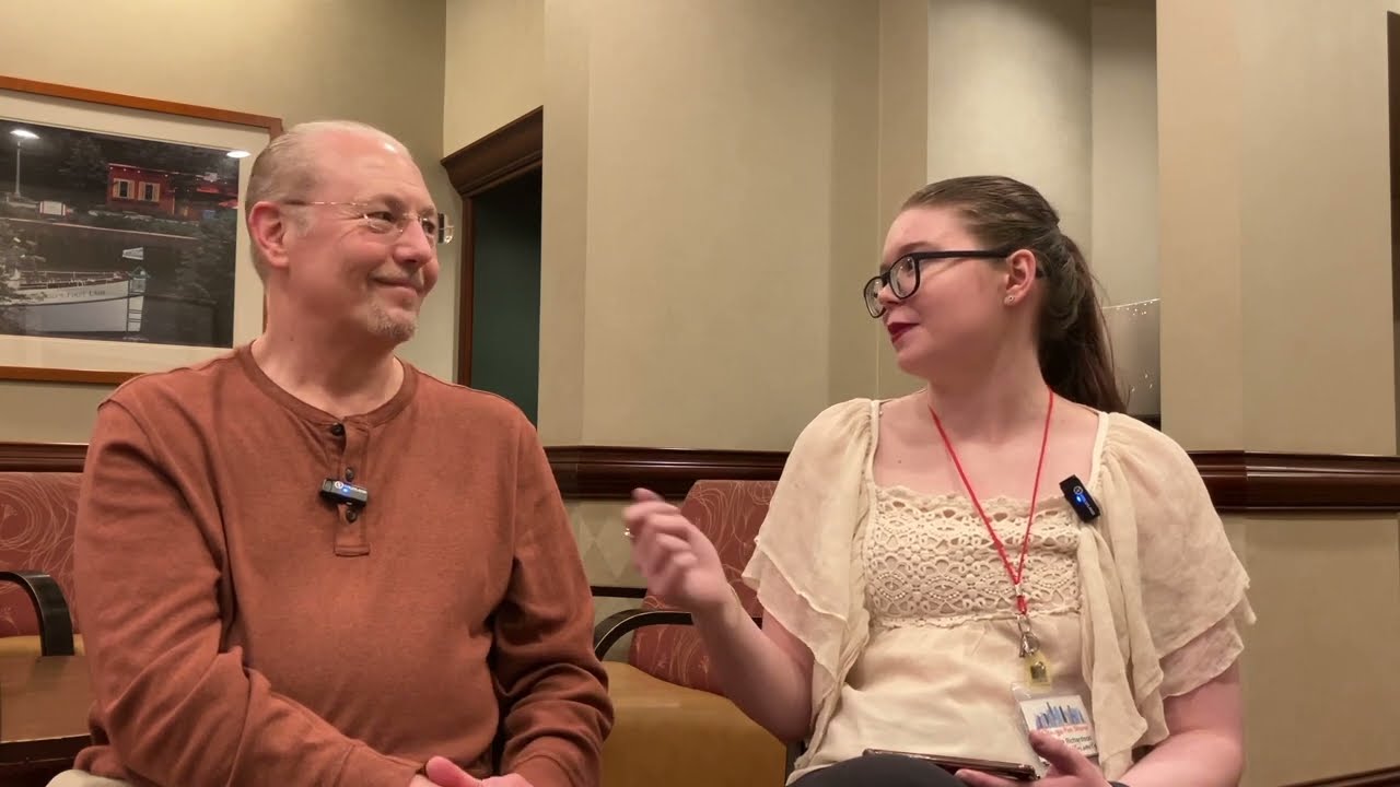 Sit down with Mario Campa (Toys From the Attic) at the Chicago Pen Show | Fountain Pen 20 Questions