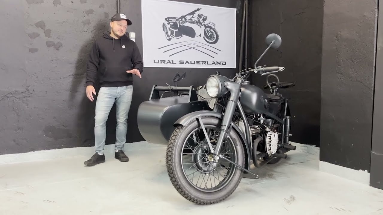 Wehrmachtsgespann Replika aus einer Ural M72 und CJ750. Ural Sauerland / Dnepr /K750