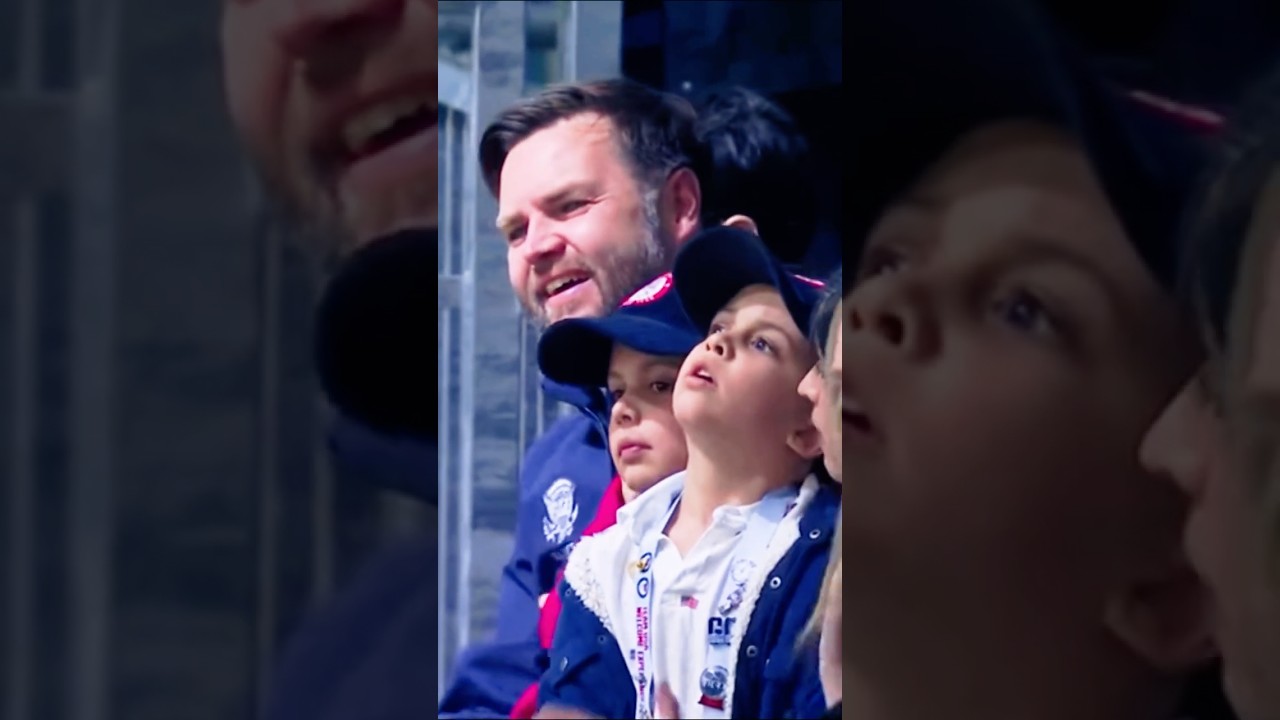 👀The Vance Family is just TOO CUTE!