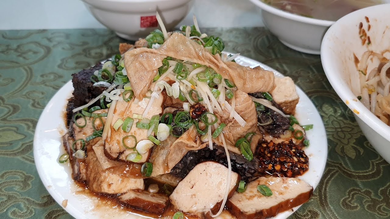 肥槌地方美食 最近發現的一間超好吃無可挑剔的麵店  台中人必吃 台中大慶麵店