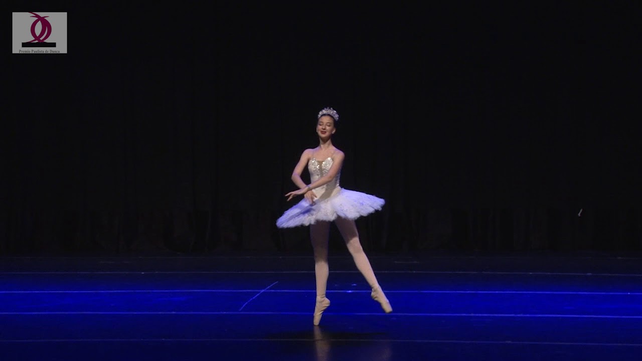 Julia Eduarda   Studio de Ballet Juliana Maciel   Fada Branca