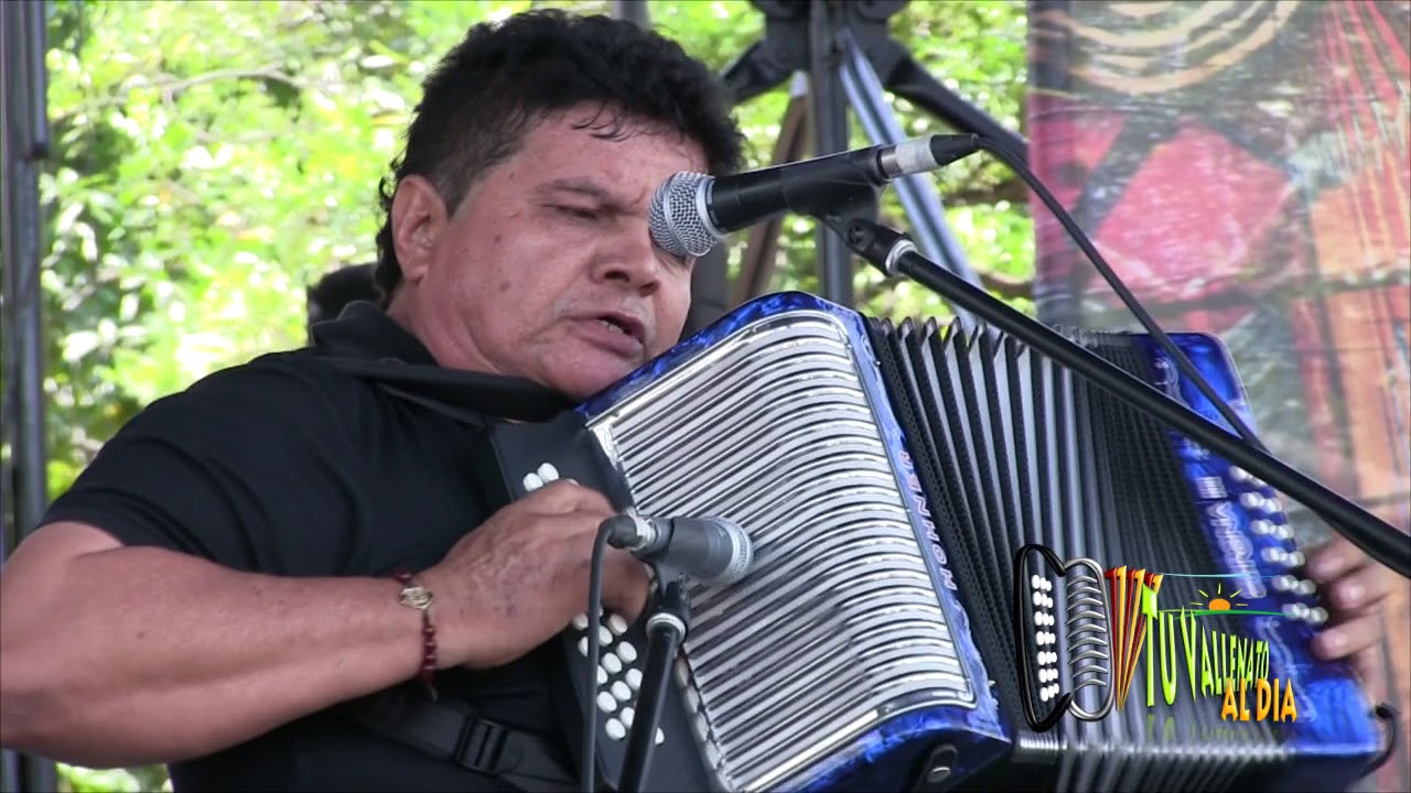 ALVARO LÓPEZ TOCA MERENGUE EN EL REY DE REYES 2017