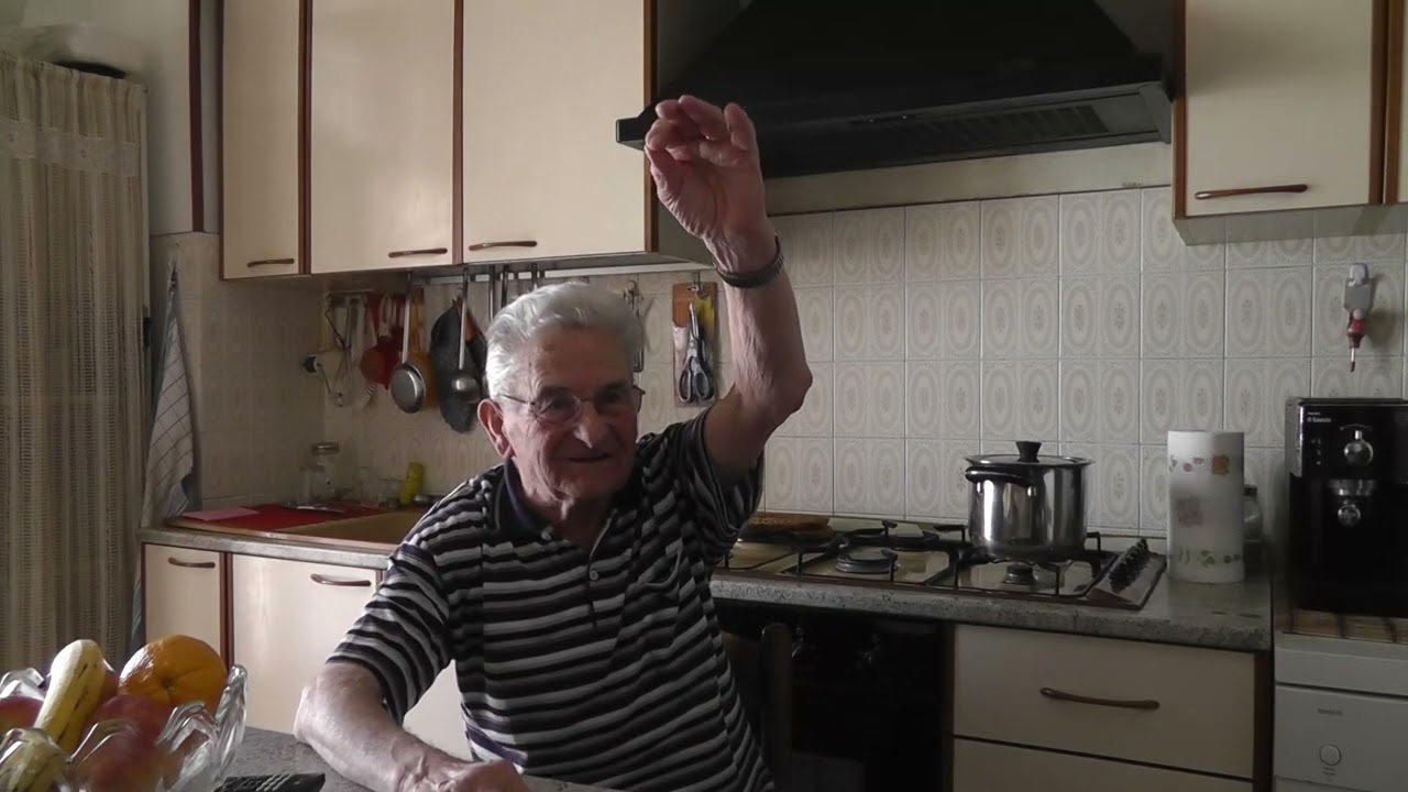 GIACOSA GINO 1926 NEVIGLIE Bombardamenti su Neive 1944   a cura di Beppe di Neive Arguello